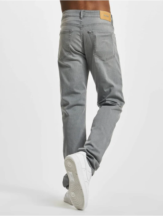 Hugo Herren Slim Fit Jeans Maine In Grau 4 Hugo Herren Slim Fit Jeans Maine In Grau – Bild 2